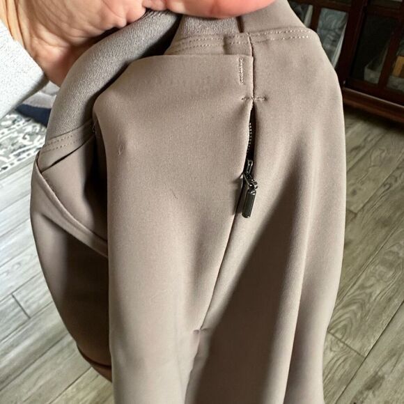 Athleta mushroom 16 Flat front Ankle Straight Leg Trousers - Picture 4 of 12